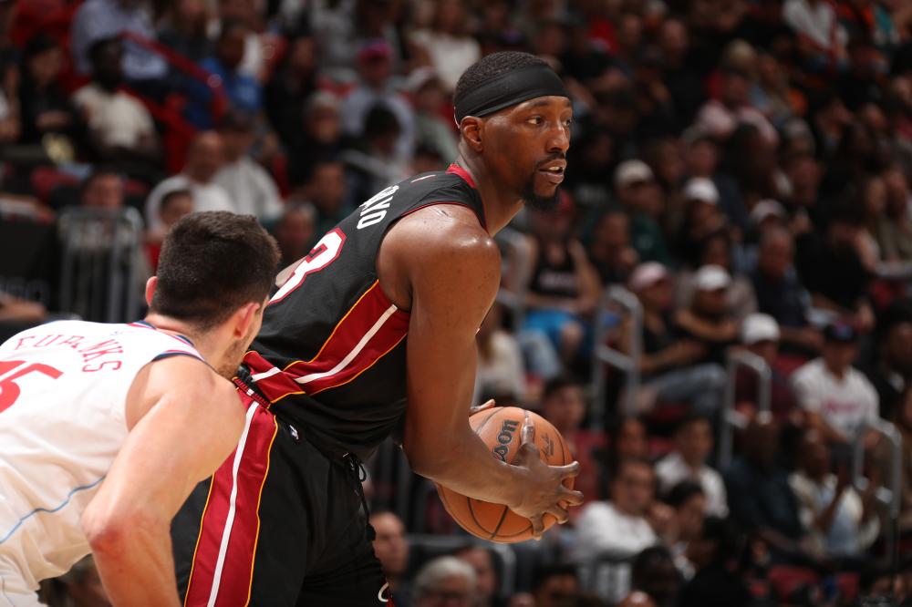 该球队正与 该球队正与